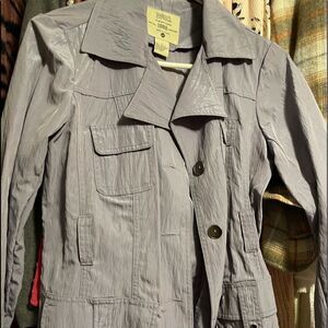 2/$15 Discovery short lilac trench!